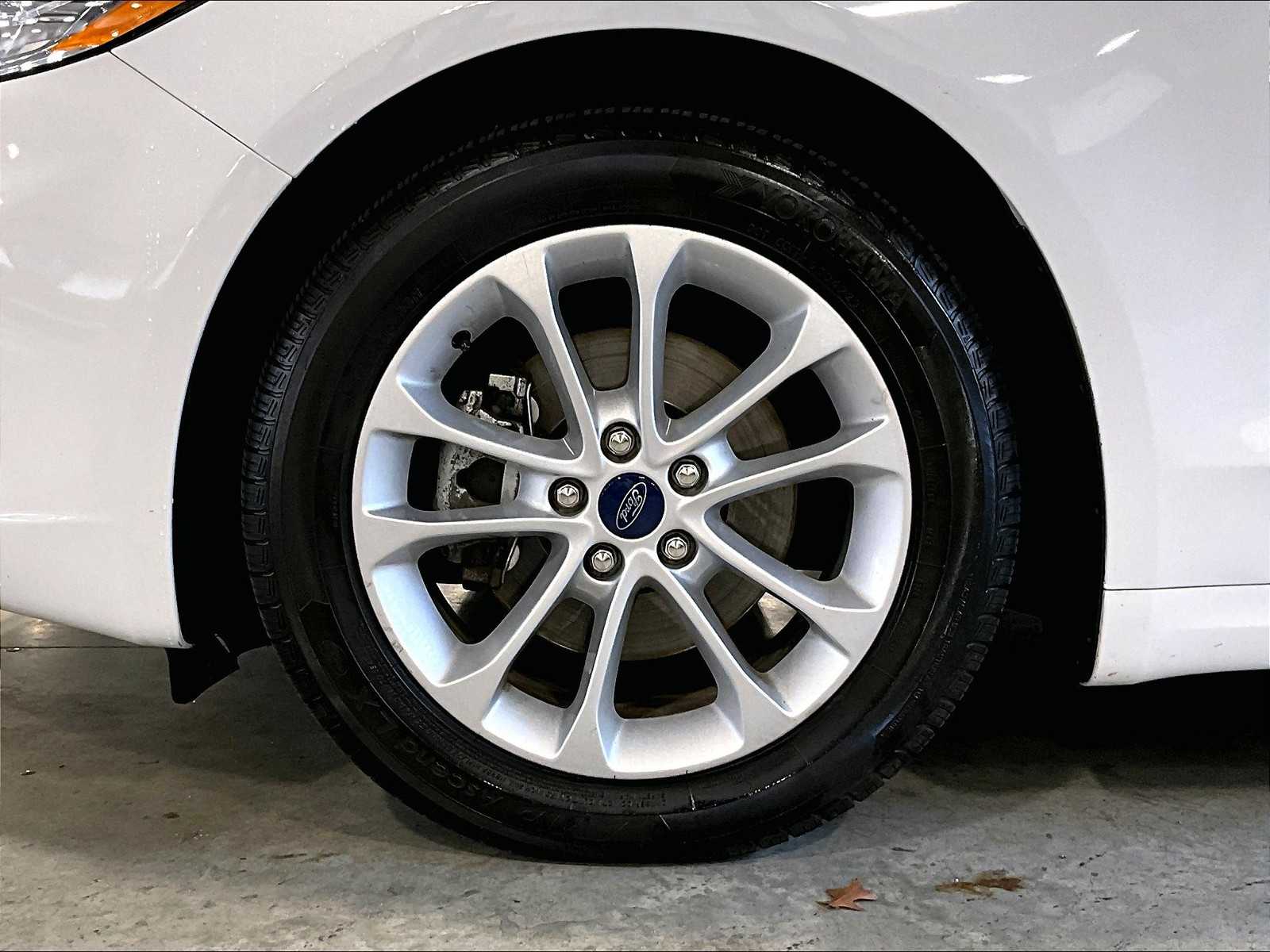 2019 Ford Fusion SE photo 7