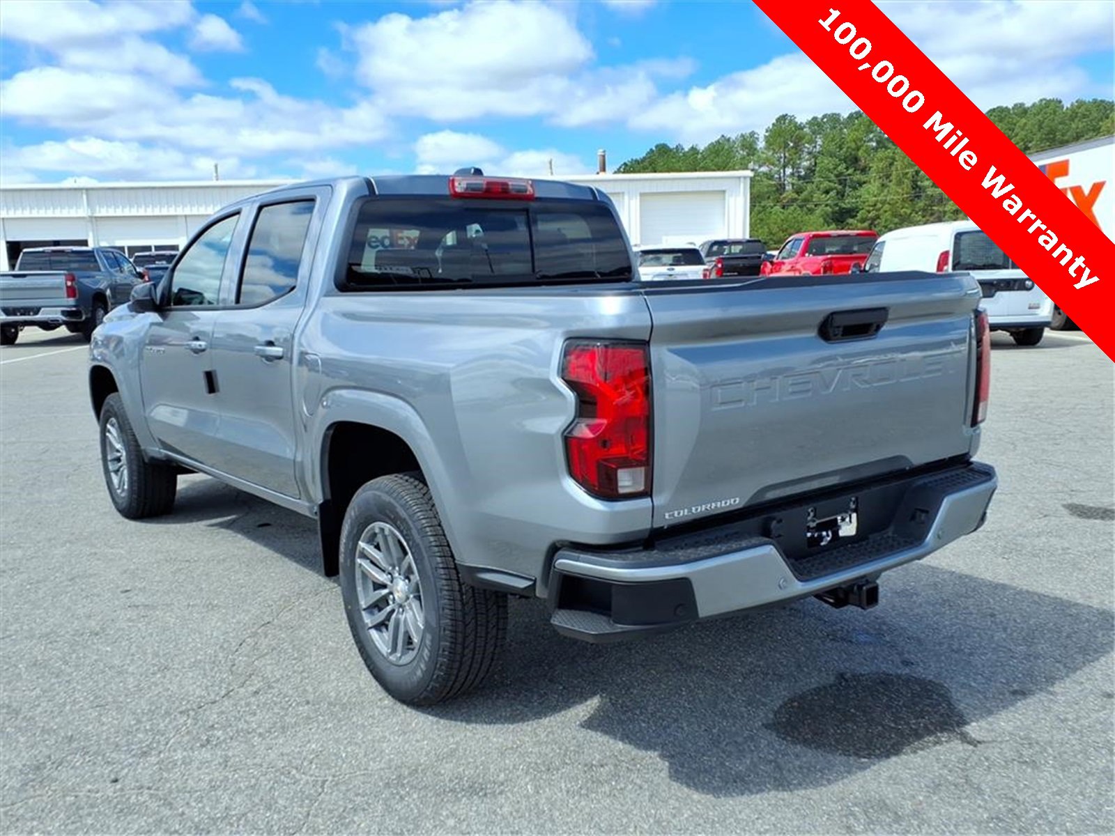 2026 Chevrolet Colorado LT photo 2