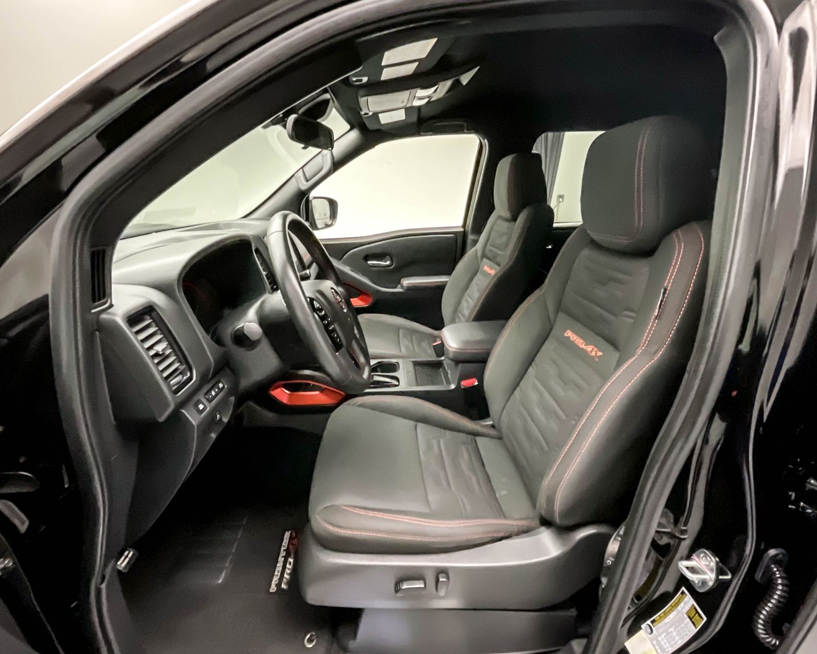 2023 Nissan Frontier PRO-4X photo 10