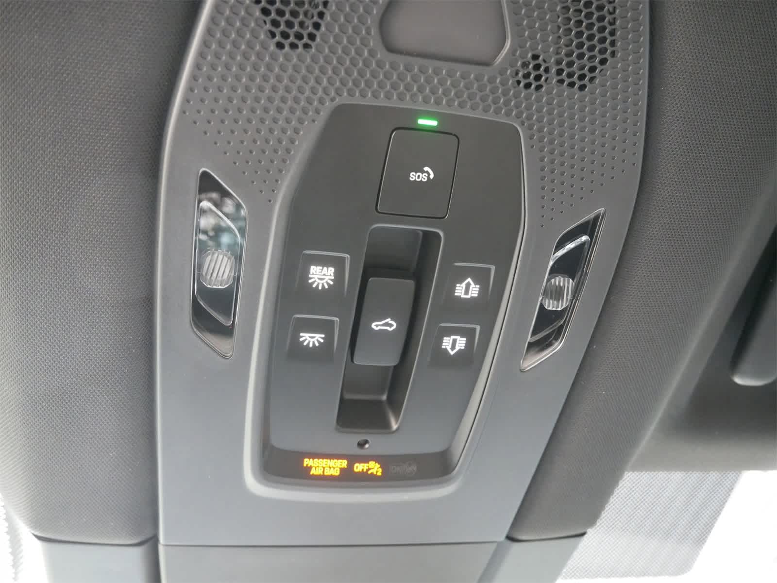 2025 Porsche Macan Electric photo 19