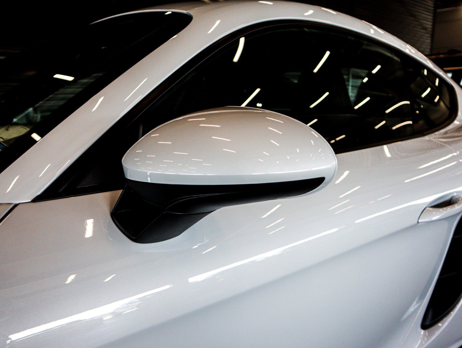 2025 Porsche Cayman photo 24