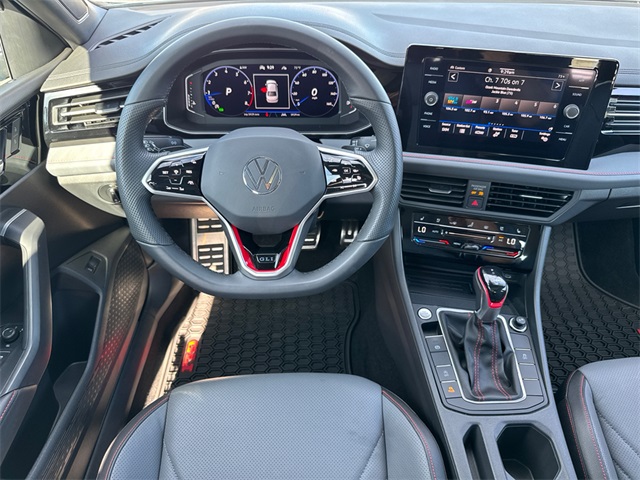 2025 Volkswagen Jetta GLI 2.0T Autobahn photo 18