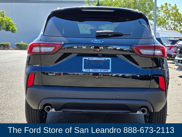 2025 Ford Escape ST-Line photo 4