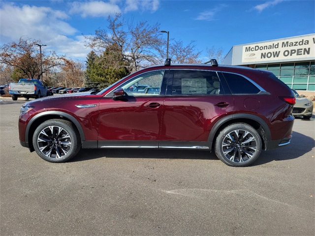2025 Mazda CX-90 Premium Plus photo 2