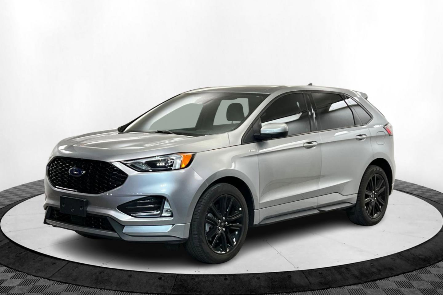 2024 Ford Edge ST-Line's photo