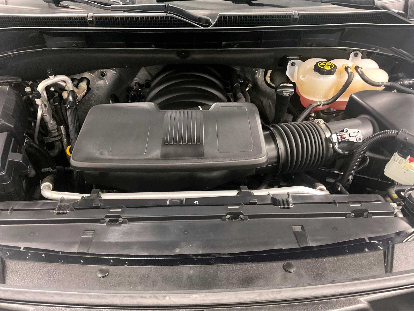 2023 Gmc Yukon SLT photo 34