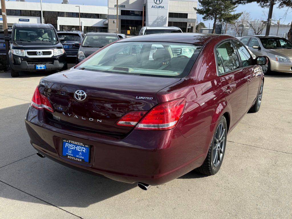 2007 Toyota Avalon Limited photo 2