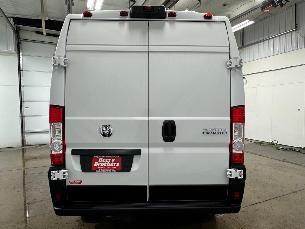 2025 Ram ProMaster 2500 Cargo Van photo 3