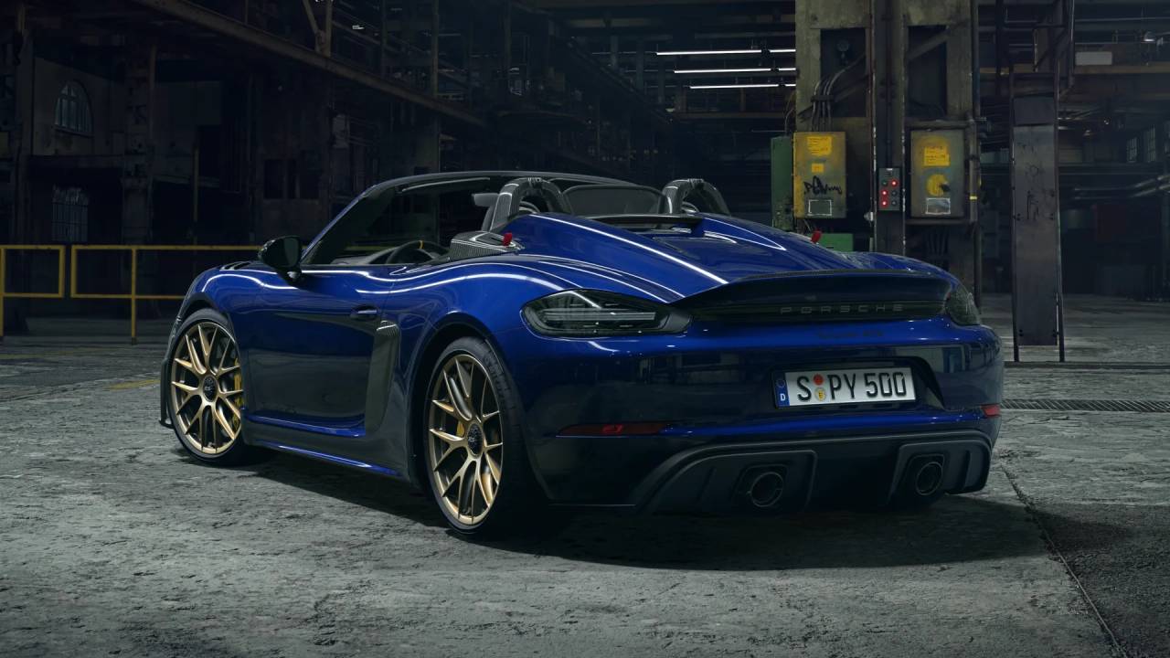2025 Porsche Boxster Spyder photo 3