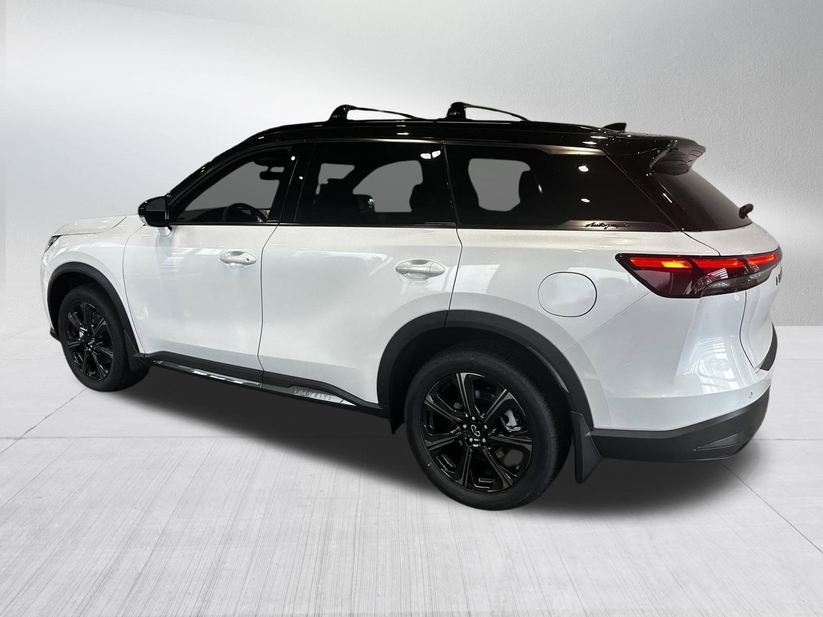 2026 Infiniti QX60 Autograph photo 3