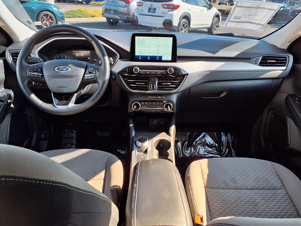 2022 Ford Escape SE photo 3