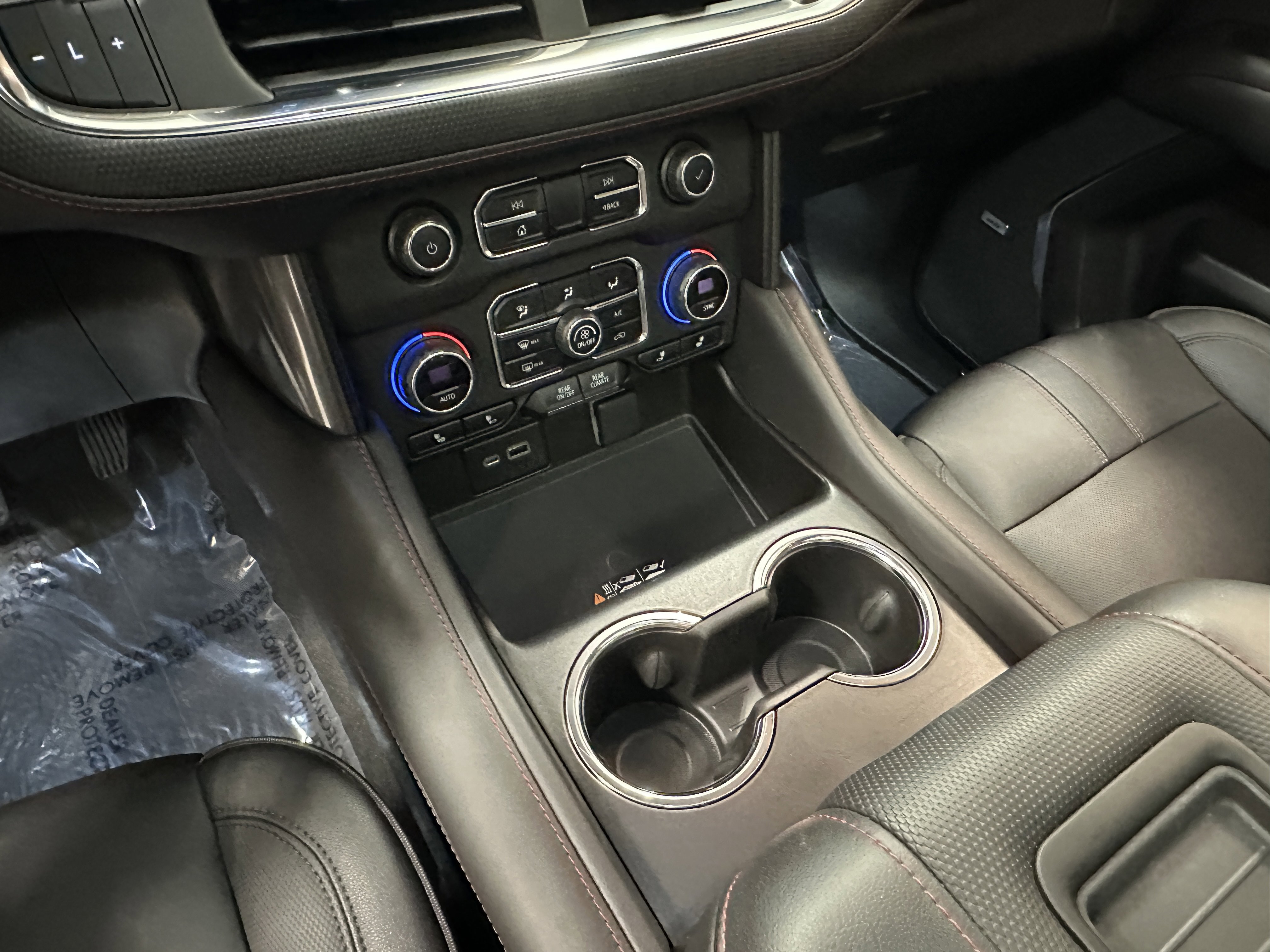 2023 Chevrolet Tahoe RST photo 16