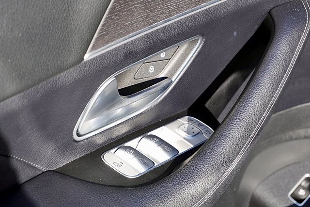 Used 2022 Gray Mercedes-Benz GLE 350 image 23