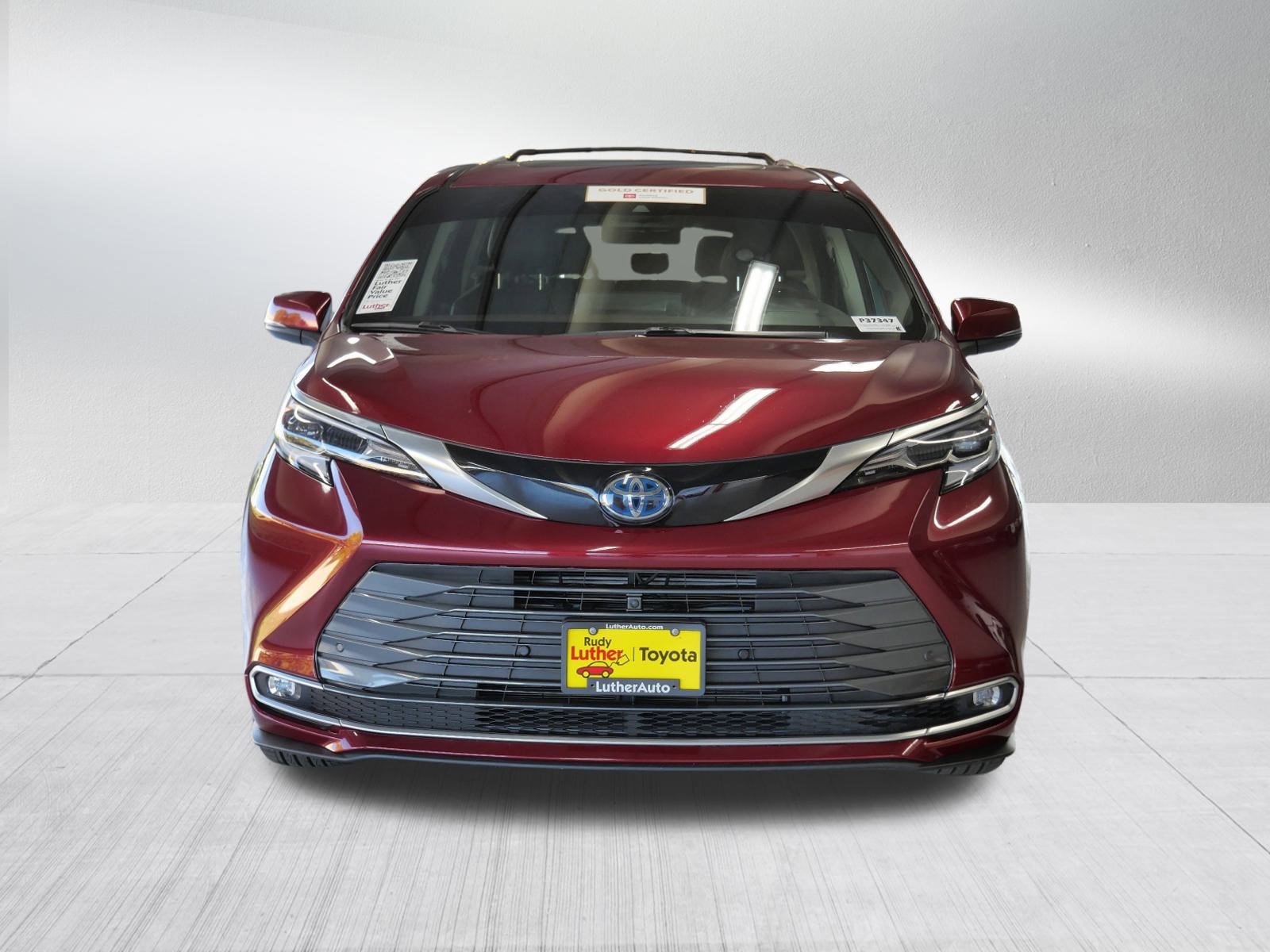 Certified 2023 Toyota Sienna Platinum with VIN 5TDERKEC0PS170814 for sale in Golden Valley, Minnesota