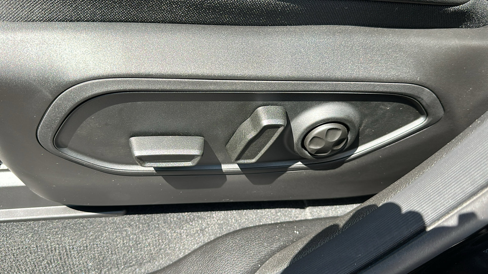 2025 Jeep Grand Cherokee Altitude X photo 4