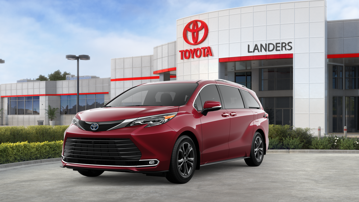 2025 Toyota Sienna Platinum's photo