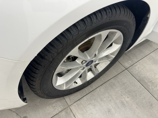 2020 Ford Fusion SE photo 34