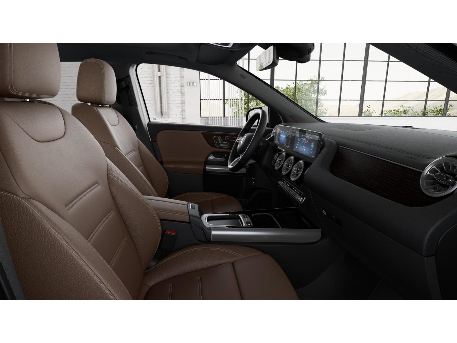2026 Mercedes Benz GLA 250 4MATIC photo 4