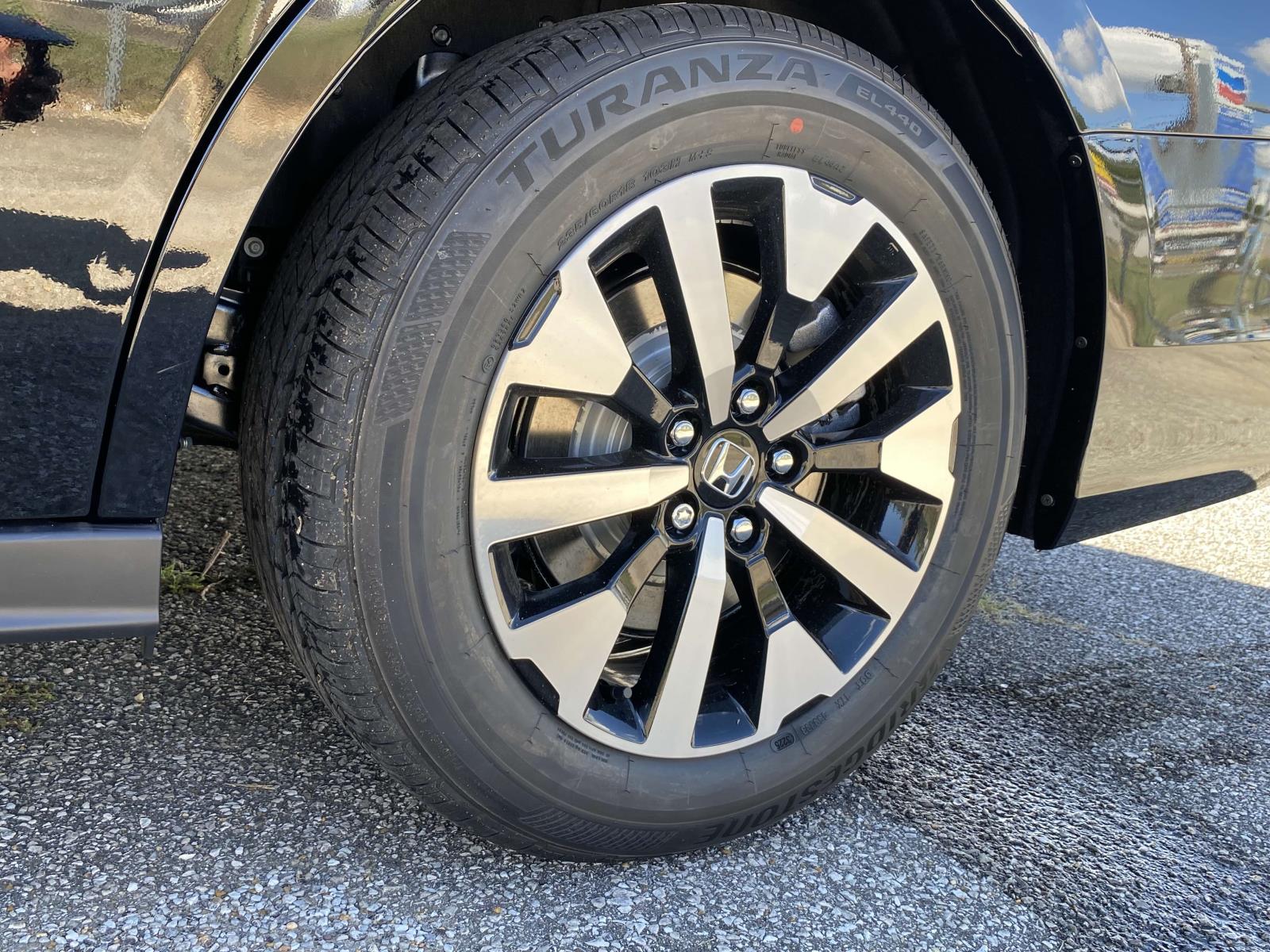 2026 Honda Odyssey EX-L photo 3