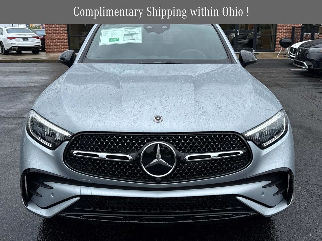 2025 Mercedes Benz GLC 350e 4MATIC photo 2