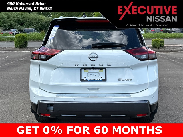 2025 Nissan Rogue SL photo 3