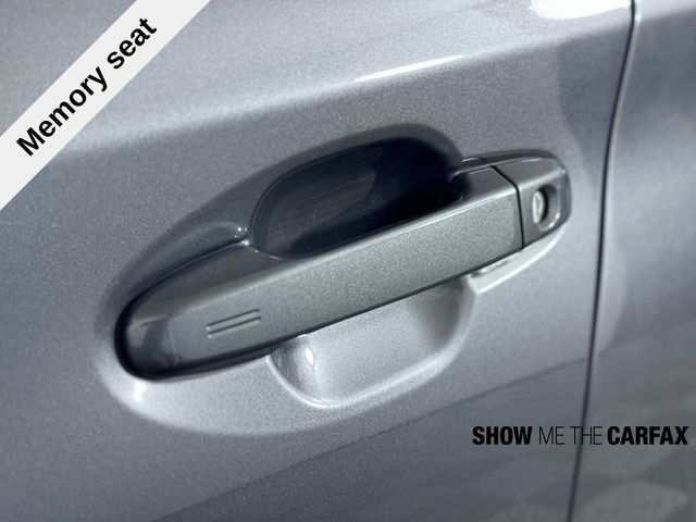 2024 Subaru Ascent Onyx Edition photo 13