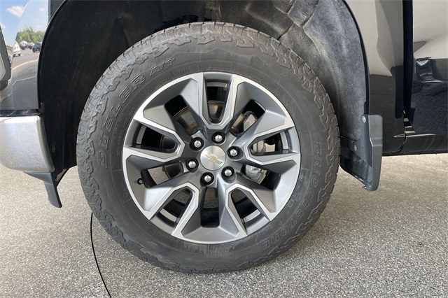 2023 Chevrolet Silverado 1500 LT photo 13