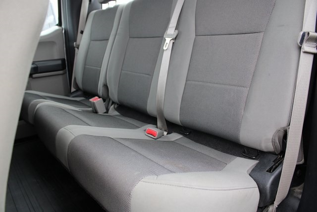 2016 Ford F-150 XL photo 4