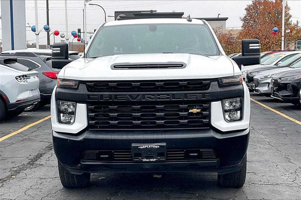 2023 Chevrolet Silverado 2500HD Work Truck photo 2