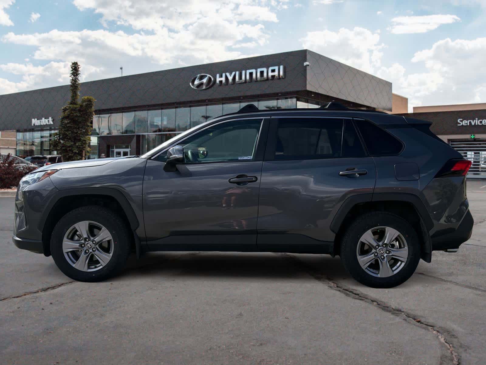 Used 2023 Toyota RAV4 XLE with VIN 2T3P1RFVXPW403346 for sale in Northfield, Minnesota