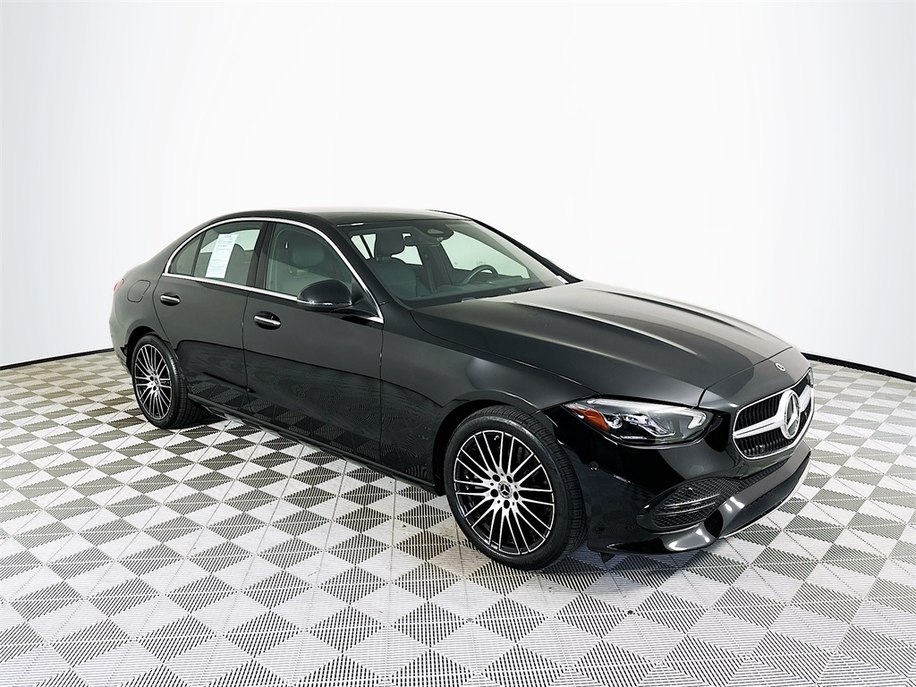 2025 Mercedes-Benz C-Class Sedan C 300's photo