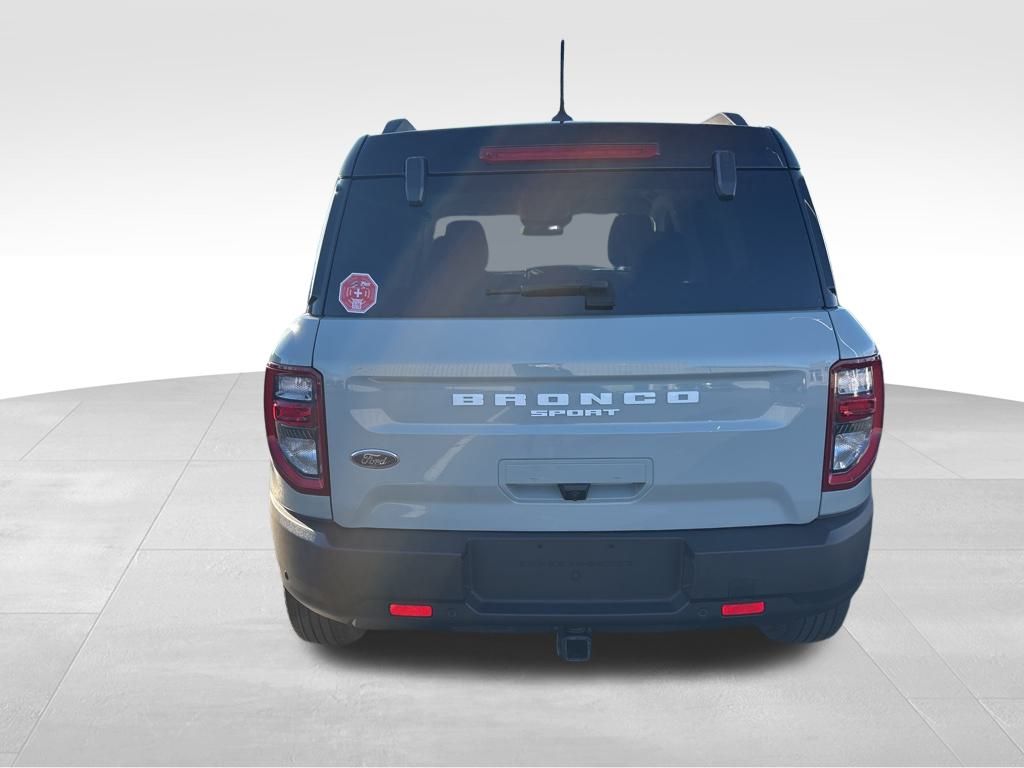 2022 Ford Bronco Sport Outer Banks photo 2