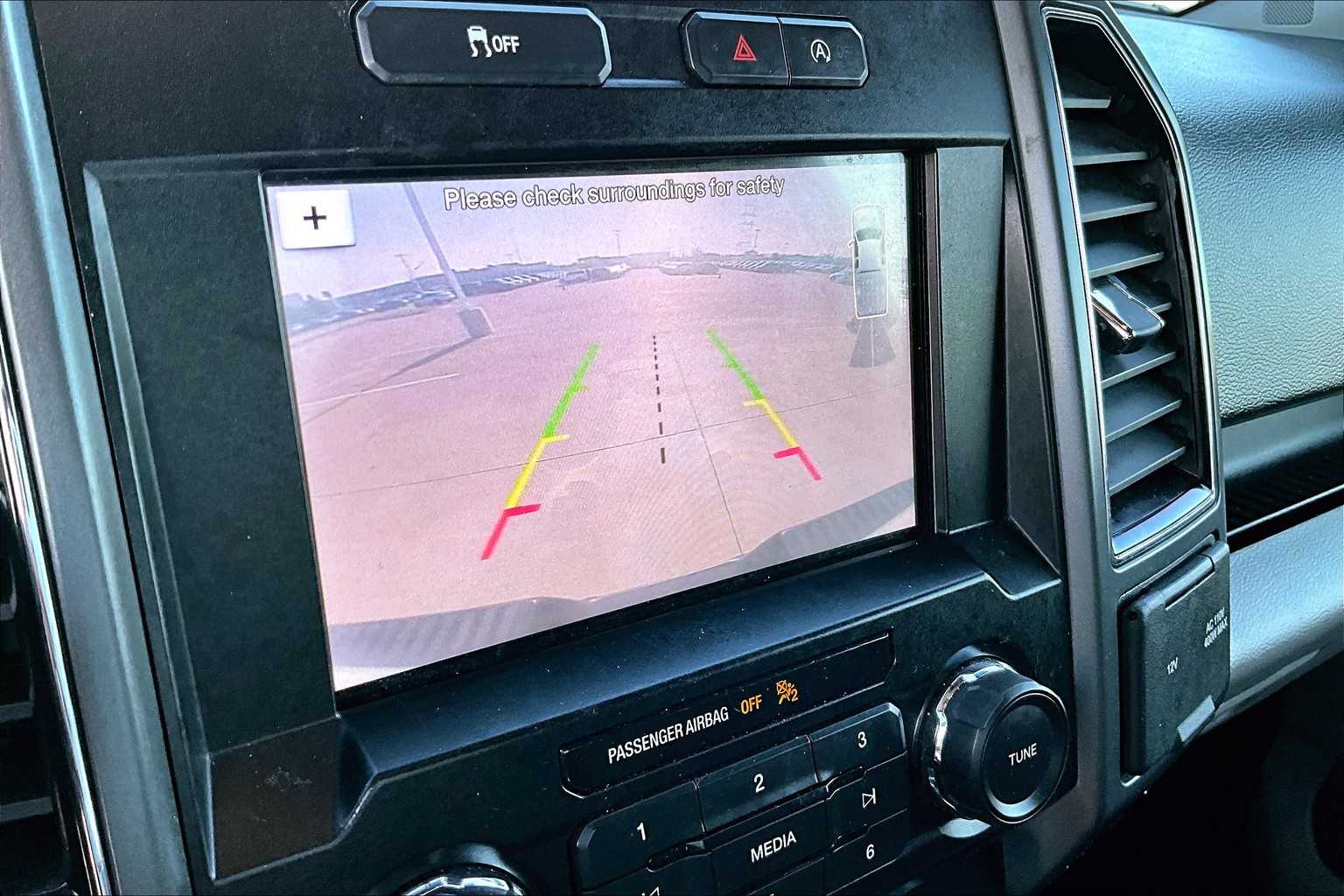 2019 Ford F-150 XLT photo 22
