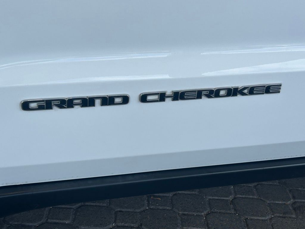 2020 Jeep Grand Cherokee Limited photo 16