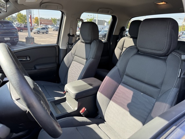 2024 Nissan Frontier SV Crew Cab photo 3
