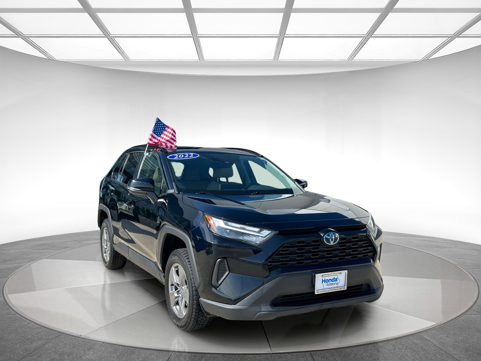 2022 Toyota RAV4 Hybrid XLE photo 7