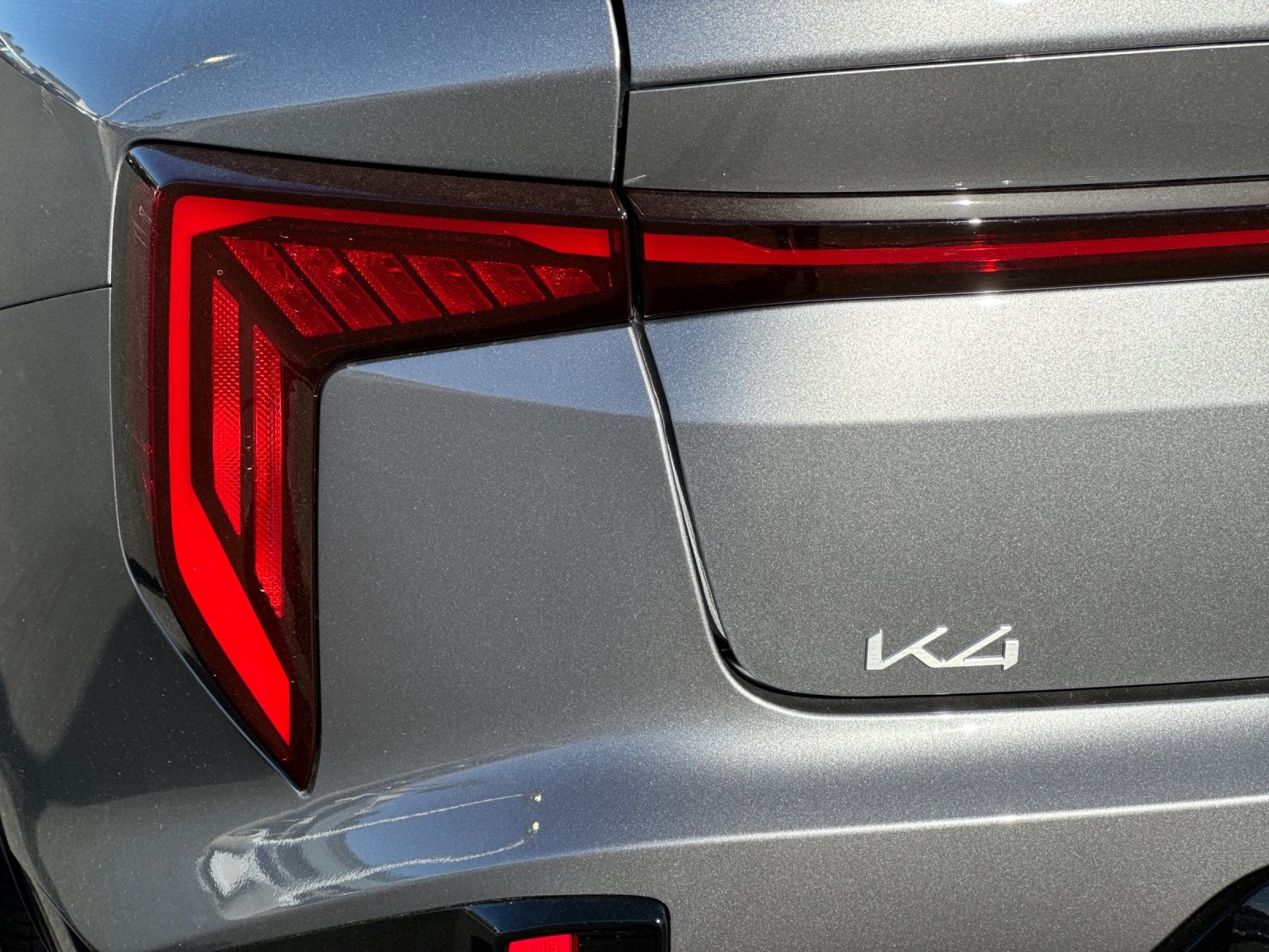 2025 Kia K4 GT-Line photo 30