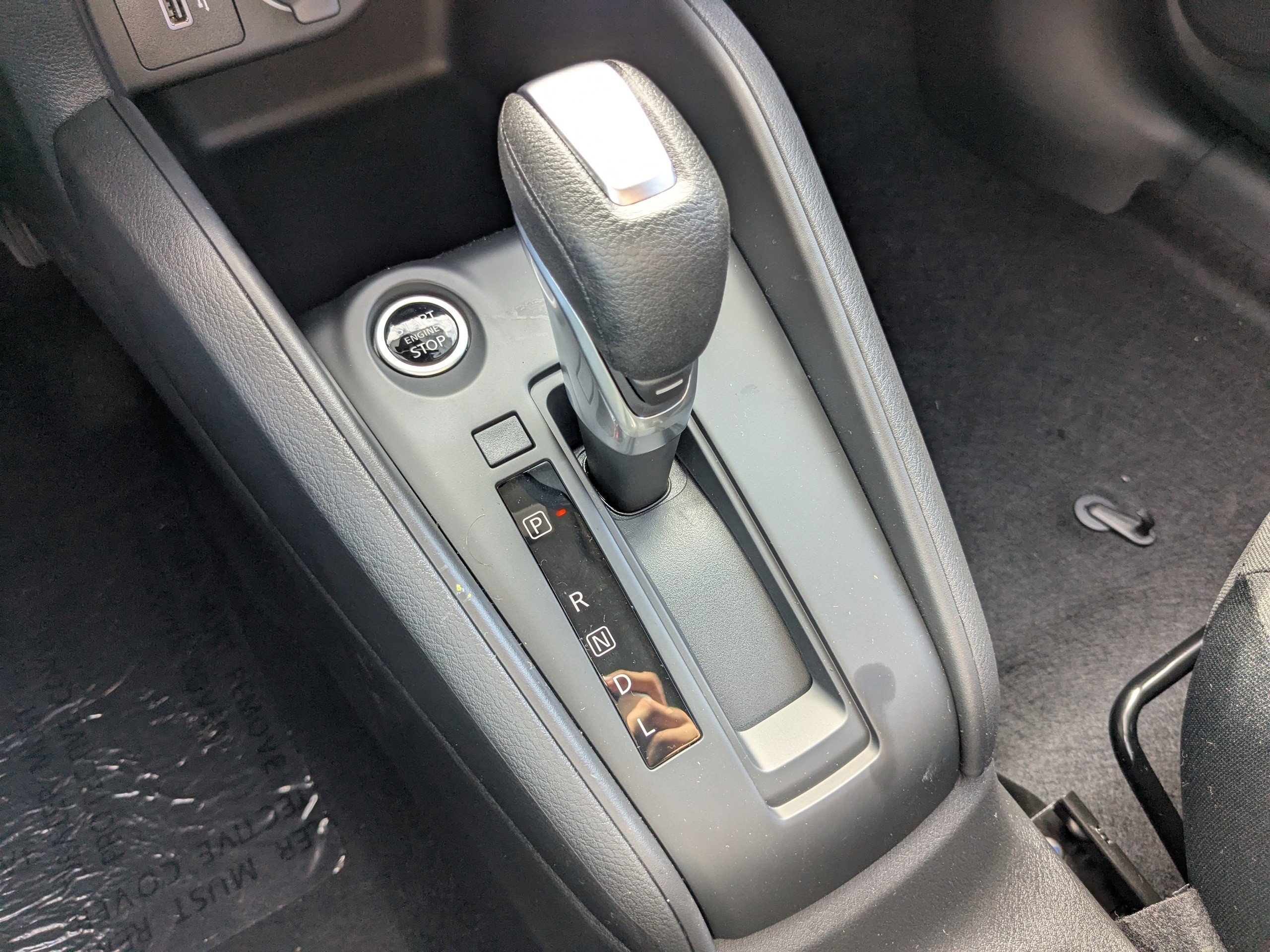 2025 Nissan Kicks Play S photo 19