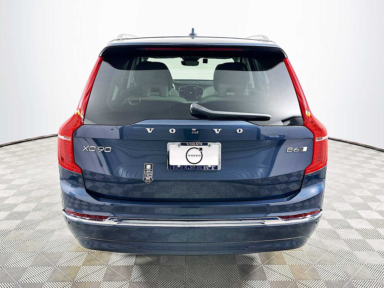 2025 Volvo XC90 AWD Plus photo 5