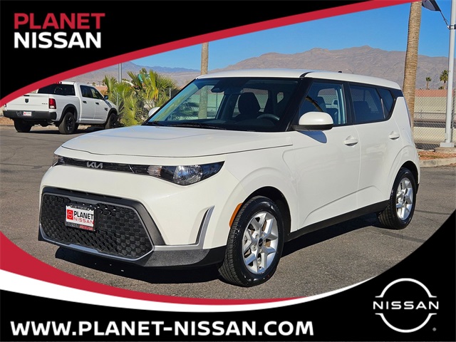 2024 Kia Soul LX's photo