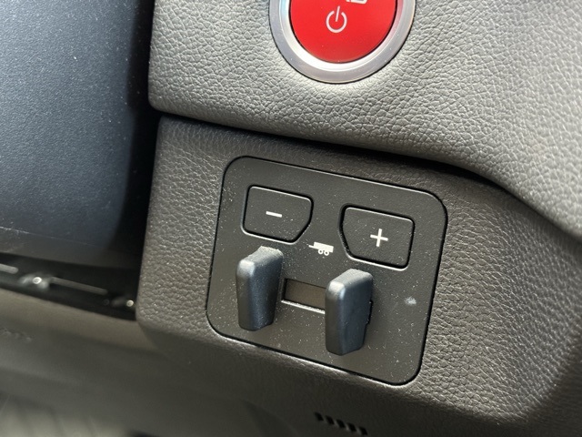 2024 Toyota Sequoia SR5 photo 22