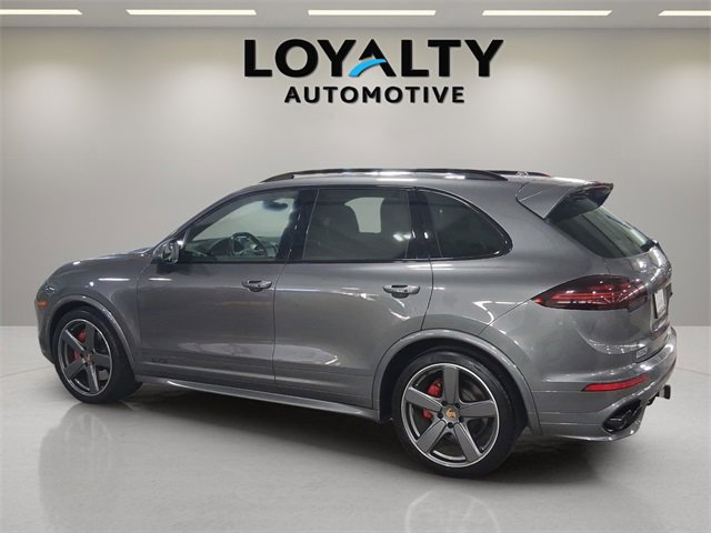 2016 Porsche Cayenne GTS photo 3