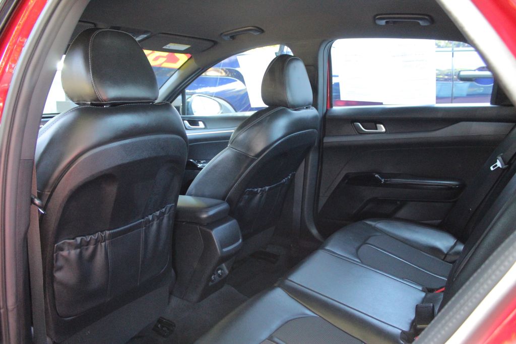 2022 Kia K5 GT-Line photo 13