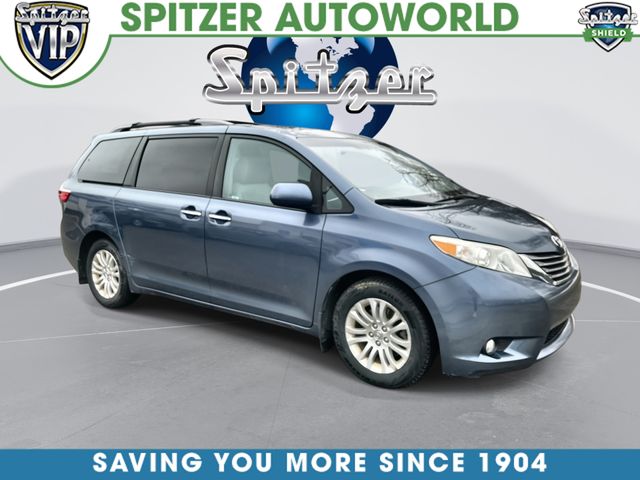 2016 Toyota Sienna XLE