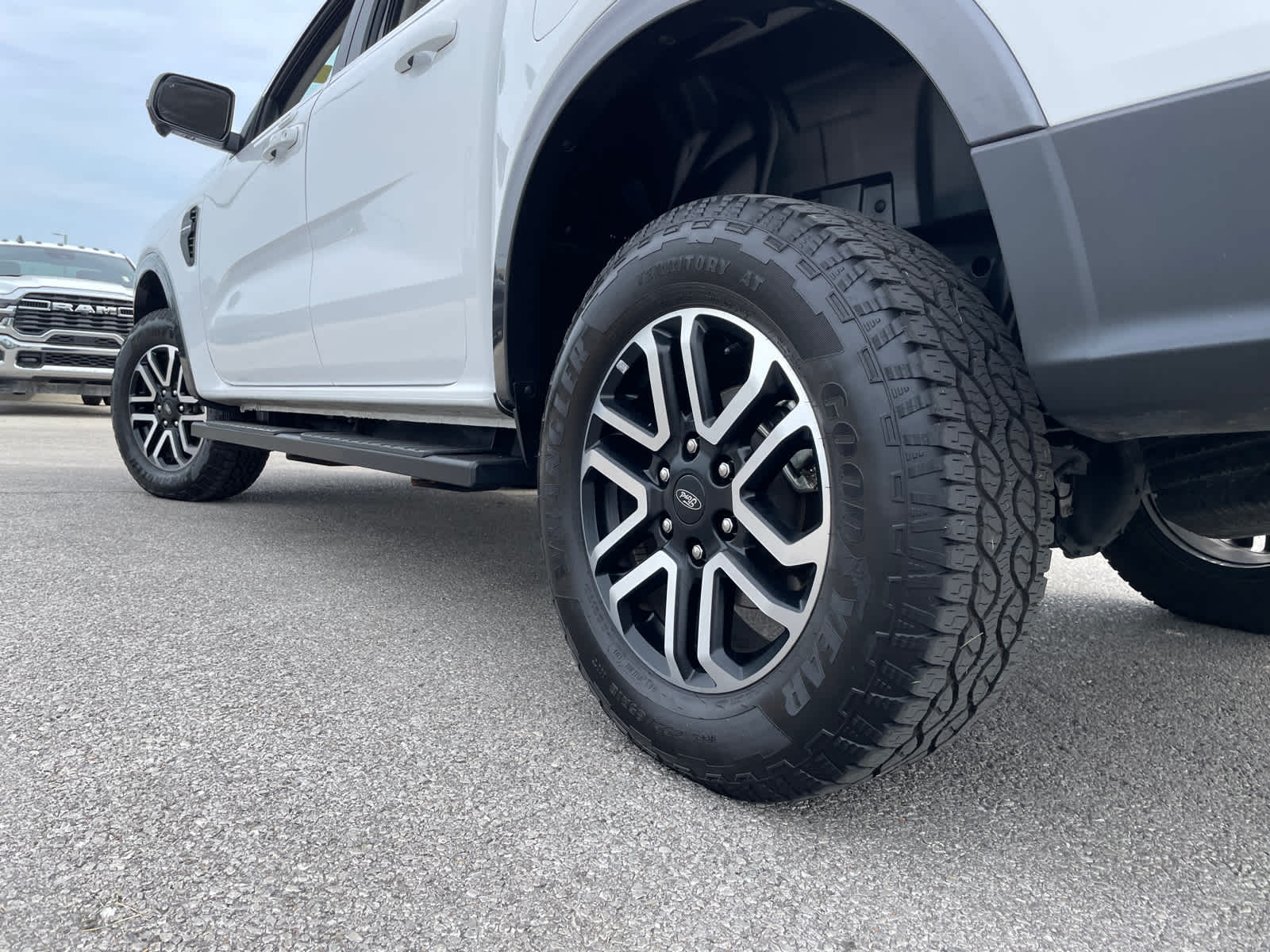 2024 Ford Ranger Lariat photo 5