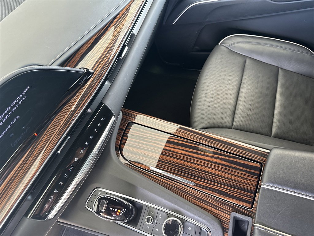 2023 Cadillac Escalade ESV Premium Luxury photo 19