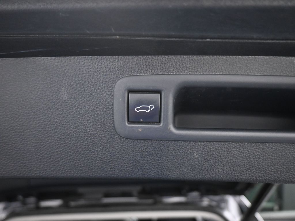 2022 Toyota Highlander XLE photo 40