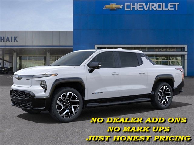 2024 Chevrolet Silverado EV RST photo 2