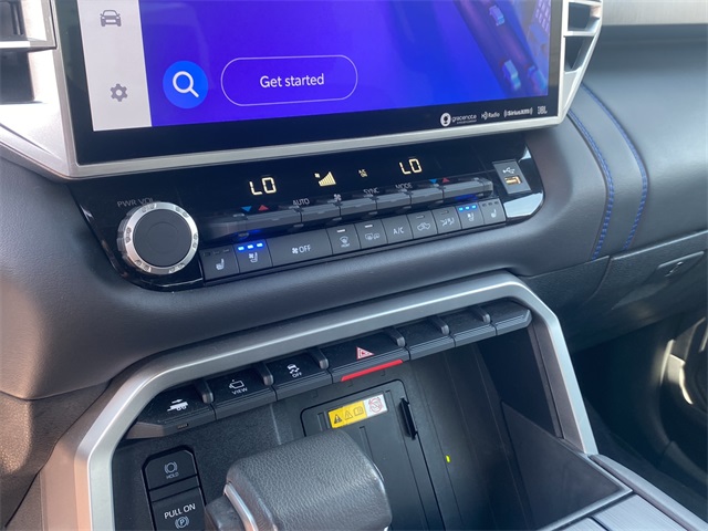 2022 Toyota Tundra Platinum photo 26