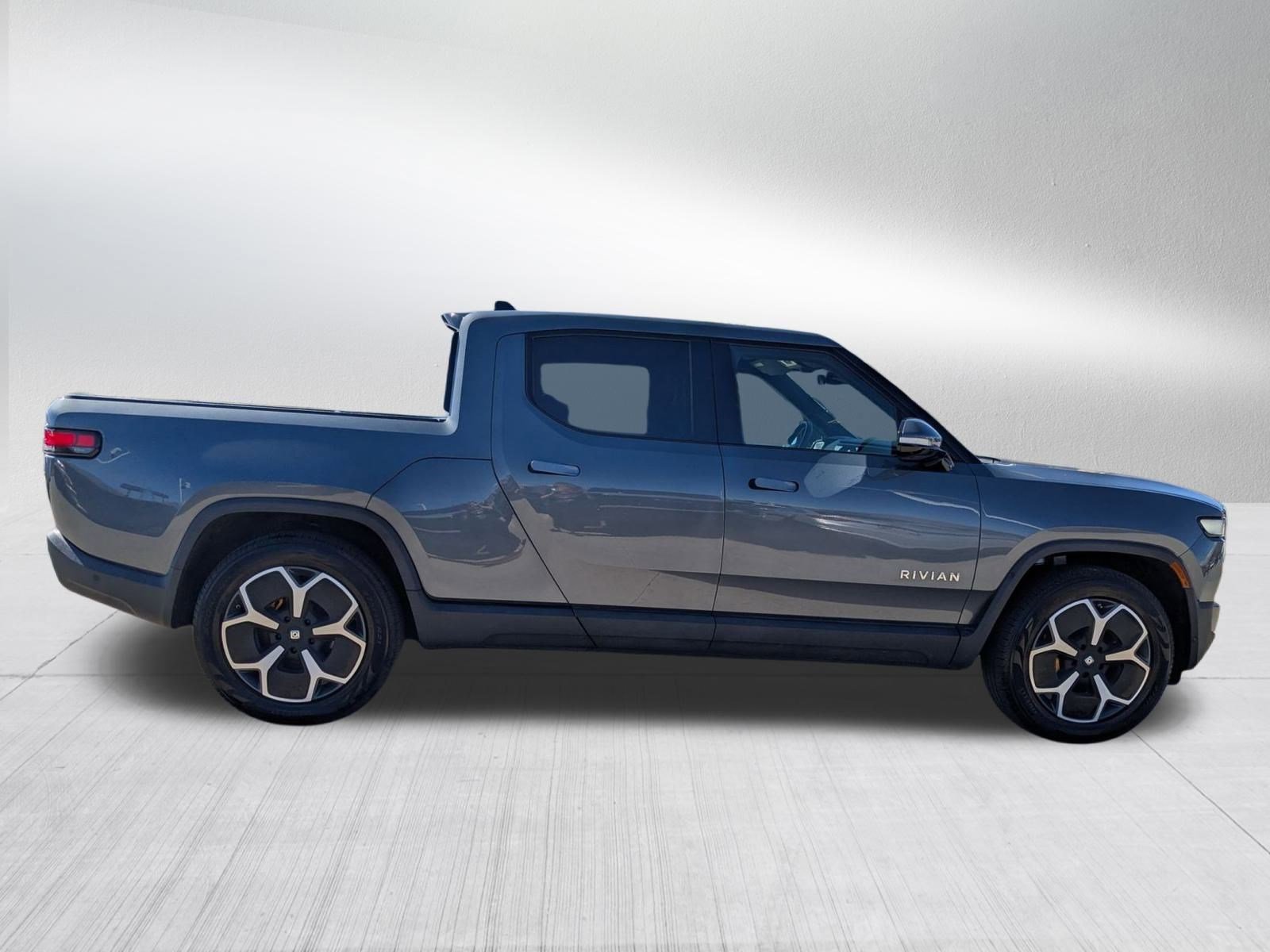 2022 Rivian R1T Adventure photo 5